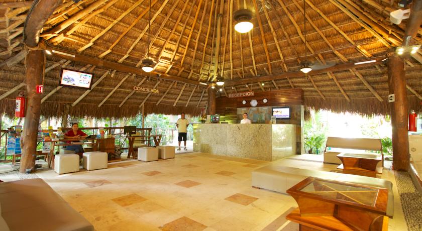 El Tukan Hotel & Beach Club
